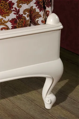 particolare letto bianco
